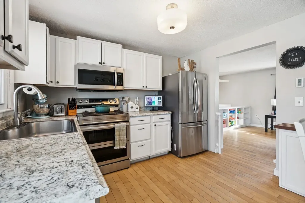 41L Derryfield Road Derry NH 03038