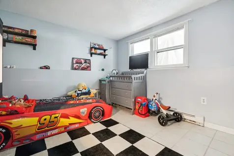 41L Derryfield Road Derry NH 03038