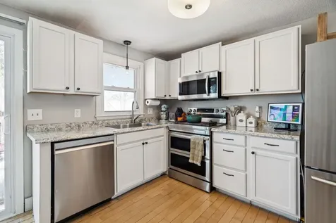 41L Derryfield Road Derry NH 03038