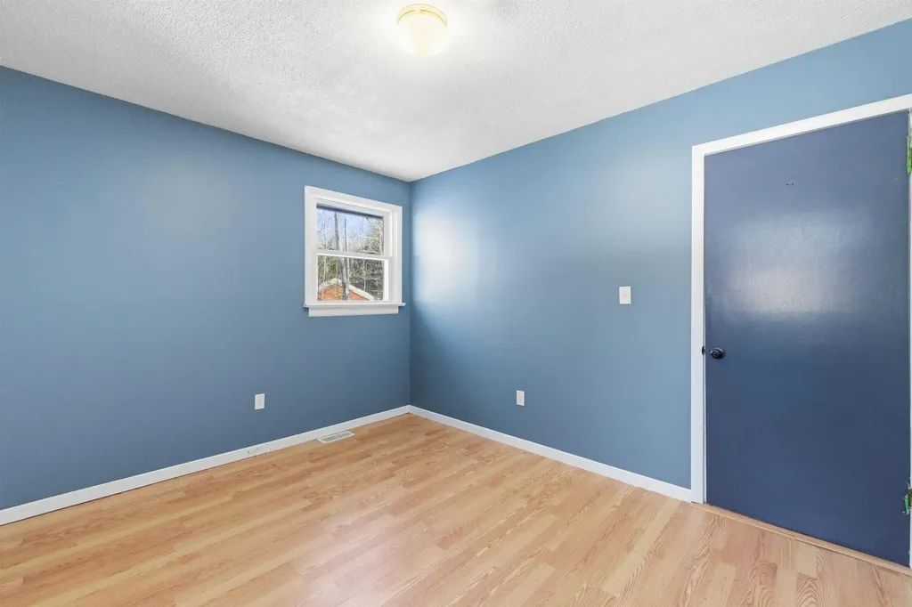 438 Bay Hill Road Northfield NH 03276