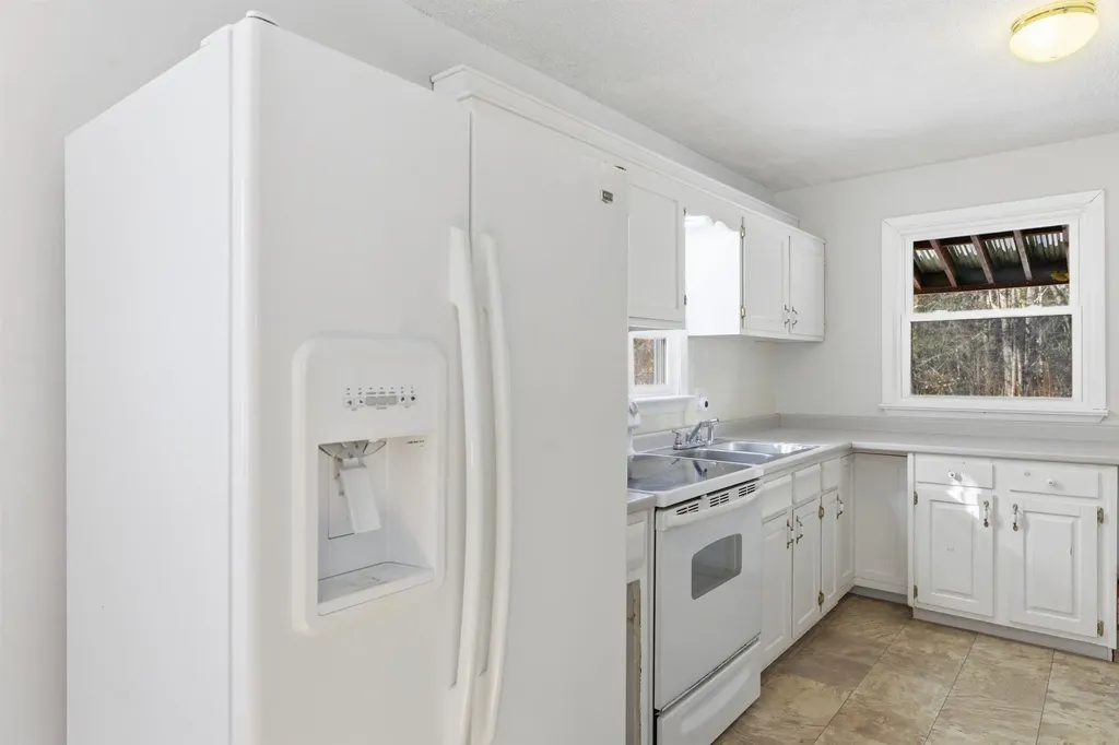 438 Bay Hill Road Northfield NH 03276