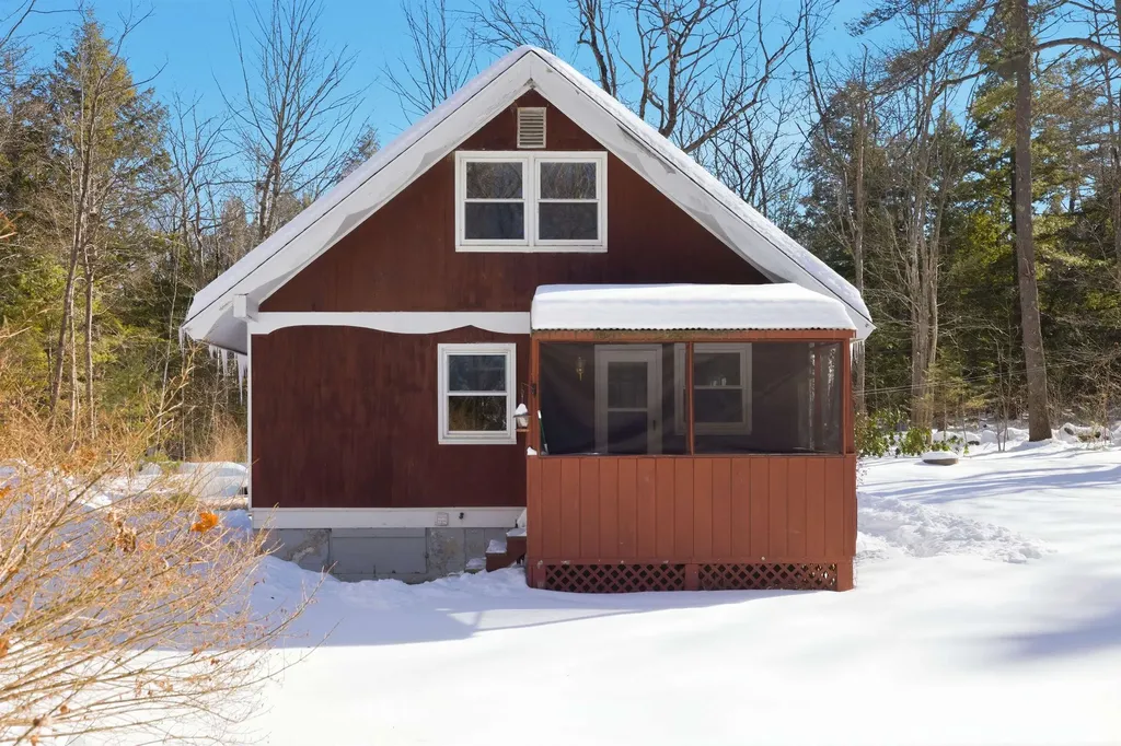 438 Bay Hill Road Northfield NH 03276