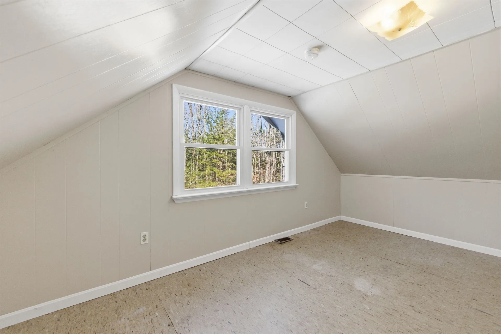 438 Bay Hill Road Northfield NH 03276