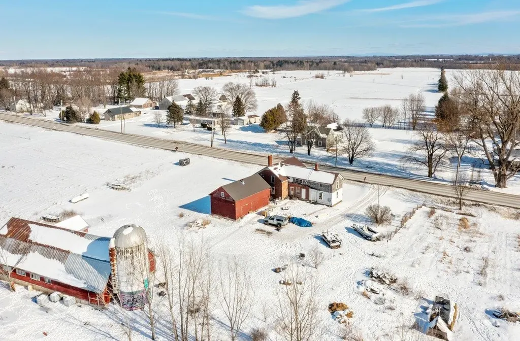 431 North Main Street Alburgh VT 05440