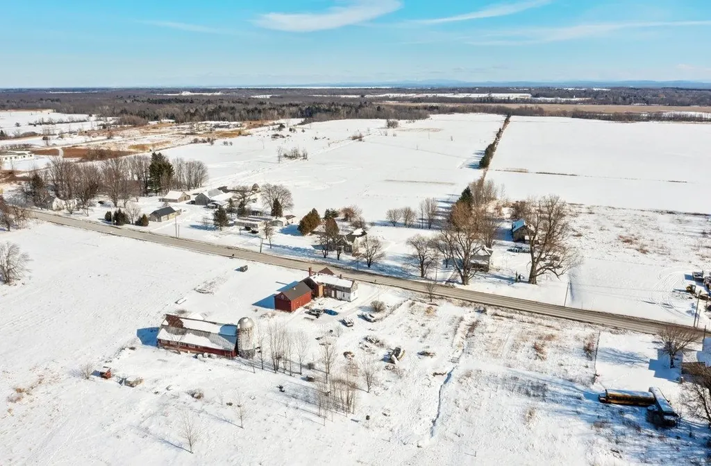 431 North Main Street Alburgh VT 05440