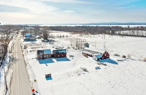 431 North Main Street Alburgh VT 05440