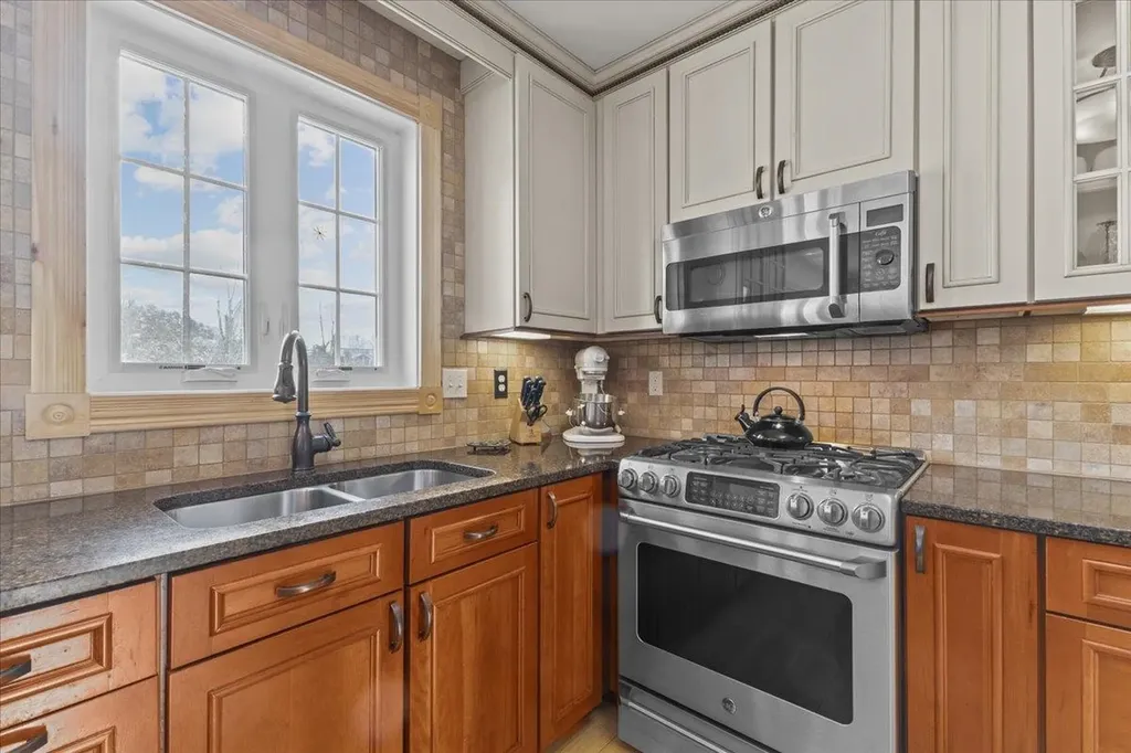 286 Harbor View Drive St. Albans Town VT 05478