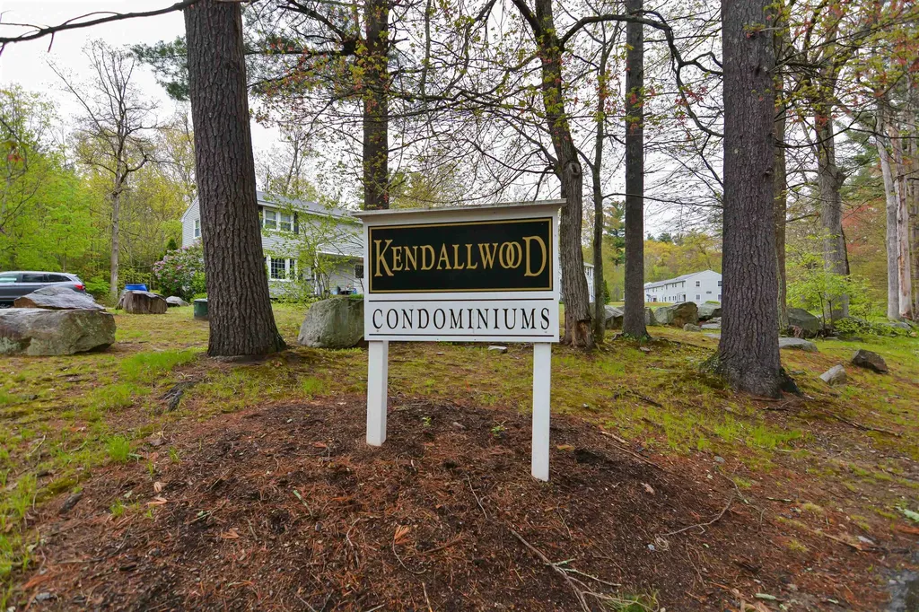 3 Holly Lane Londonderry NH 03053