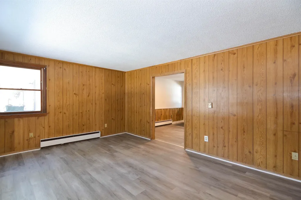 3 Holly Lane Londonderry NH 03053