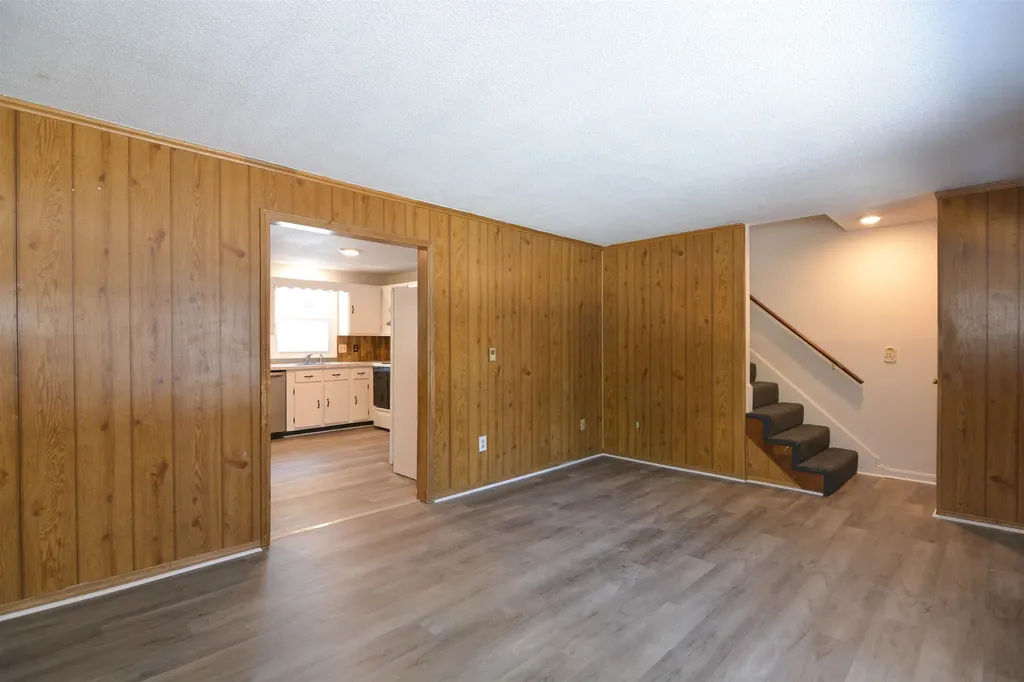 3 Holly Lane Londonderry NH 03053