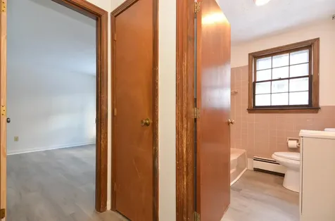 3 Holly Lane Londonderry NH 03053