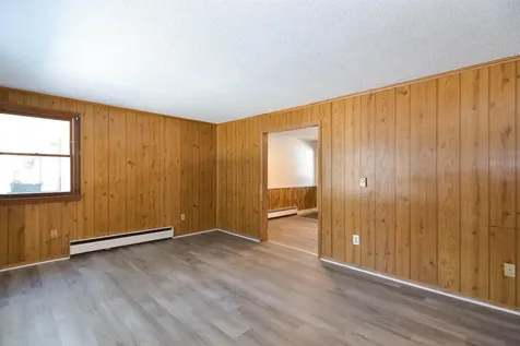 3 Holly Lane Londonderry NH 03053