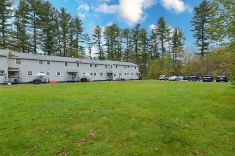 3 Holly Lane Londonderry NH 03053