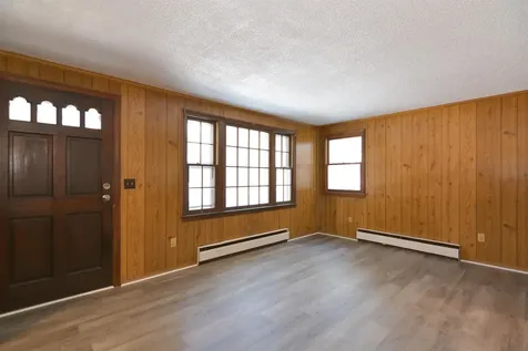 3 Holly Lane Londonderry NH 03053