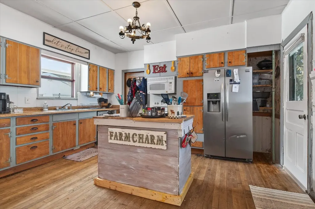 36 Graham Street Bethel VT 05032