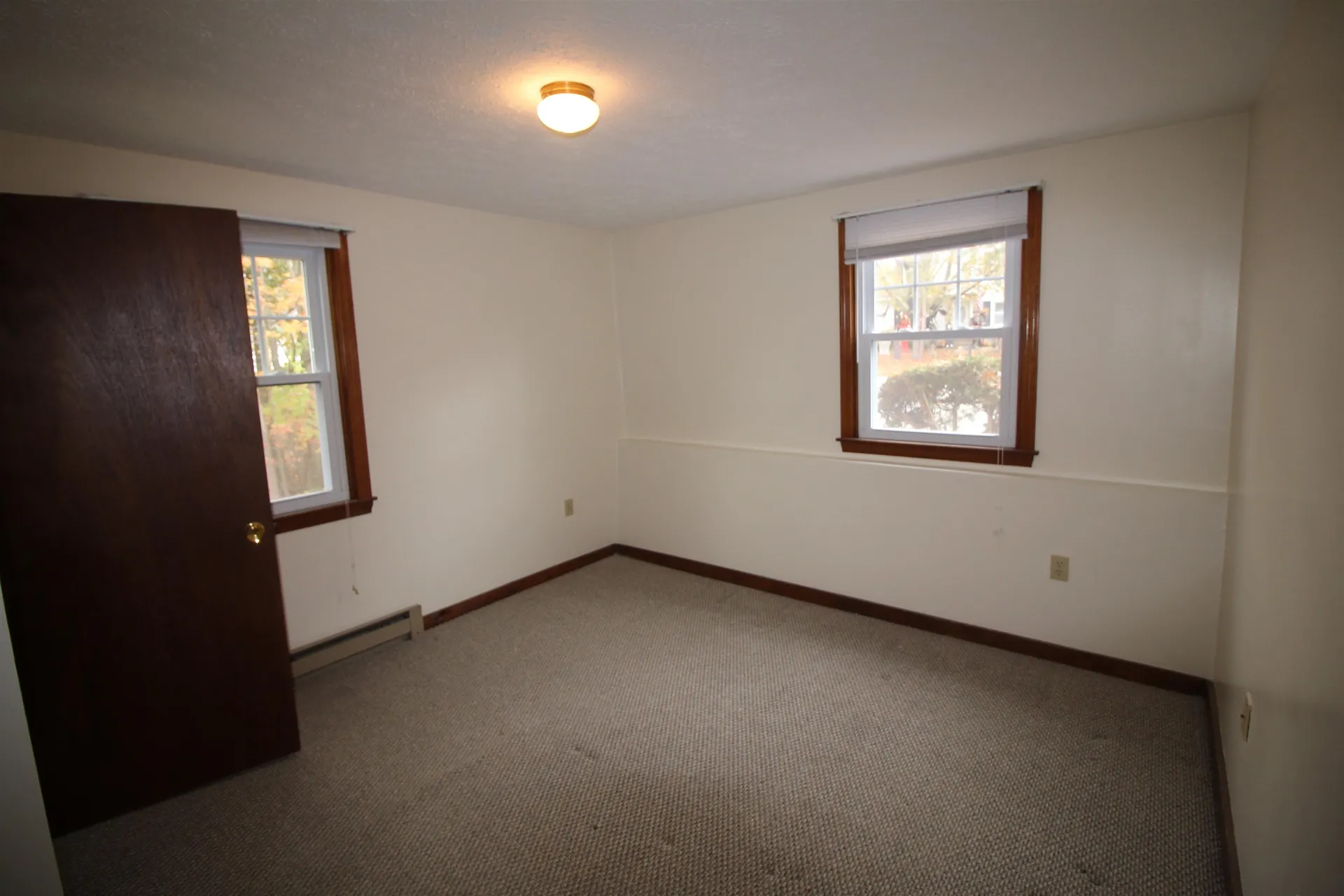 84 Franklin Street Derry NH 03038
