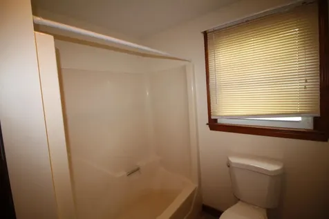 84 Franklin Street Derry NH 03038