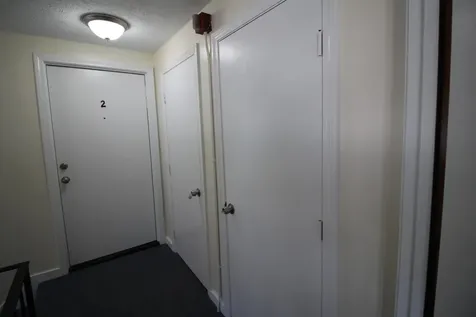 84 Franklin Street Derry NH 03038