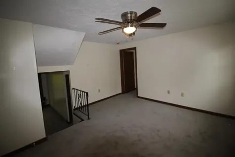 84 Franklin Street Derry NH 03038