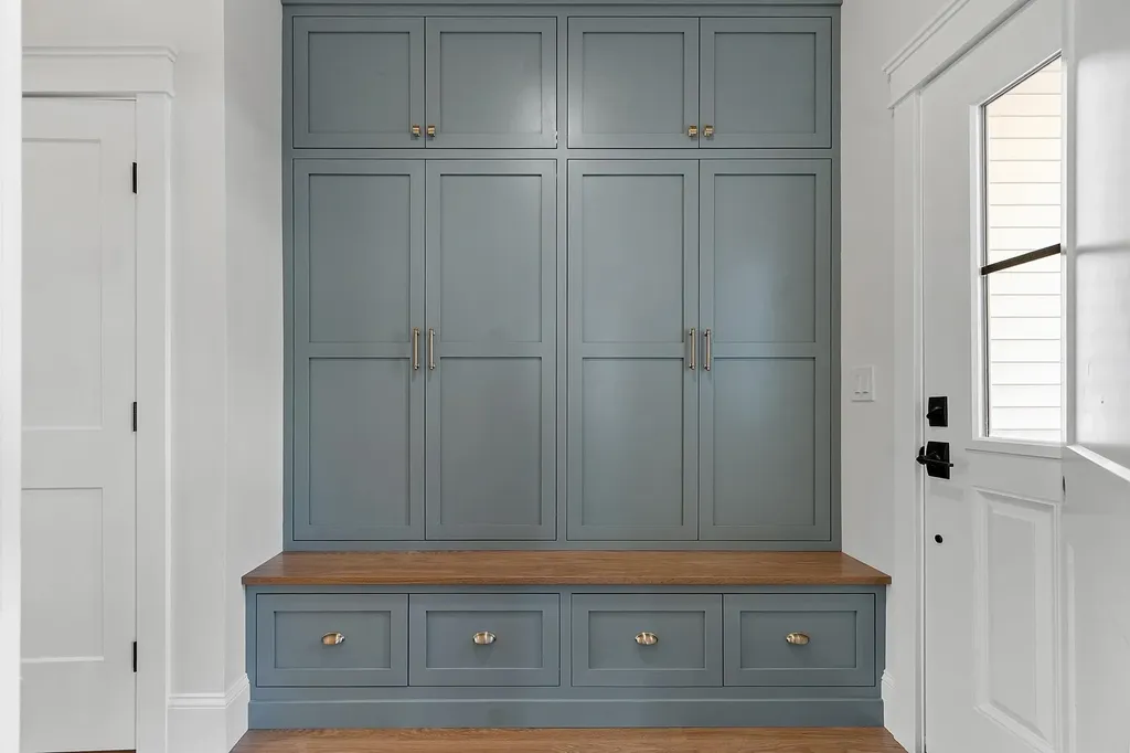 18 Sprague Mill Road Bedford NH 03110