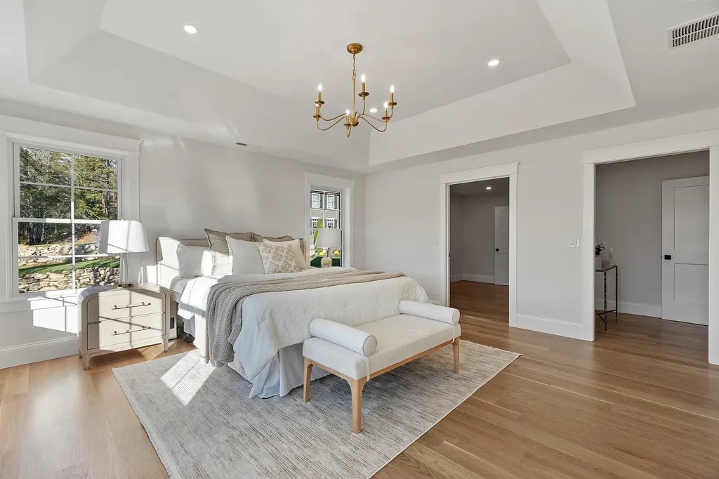 18 Sprague Mill Road Bedford NH 03110