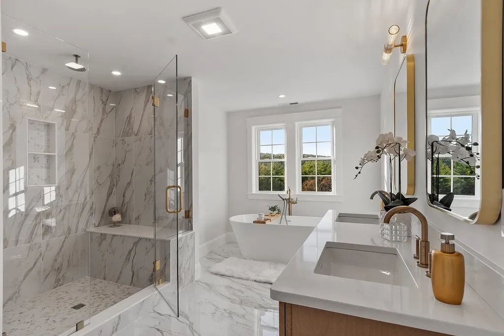 18 Sprague Mill Road Bedford NH 03110