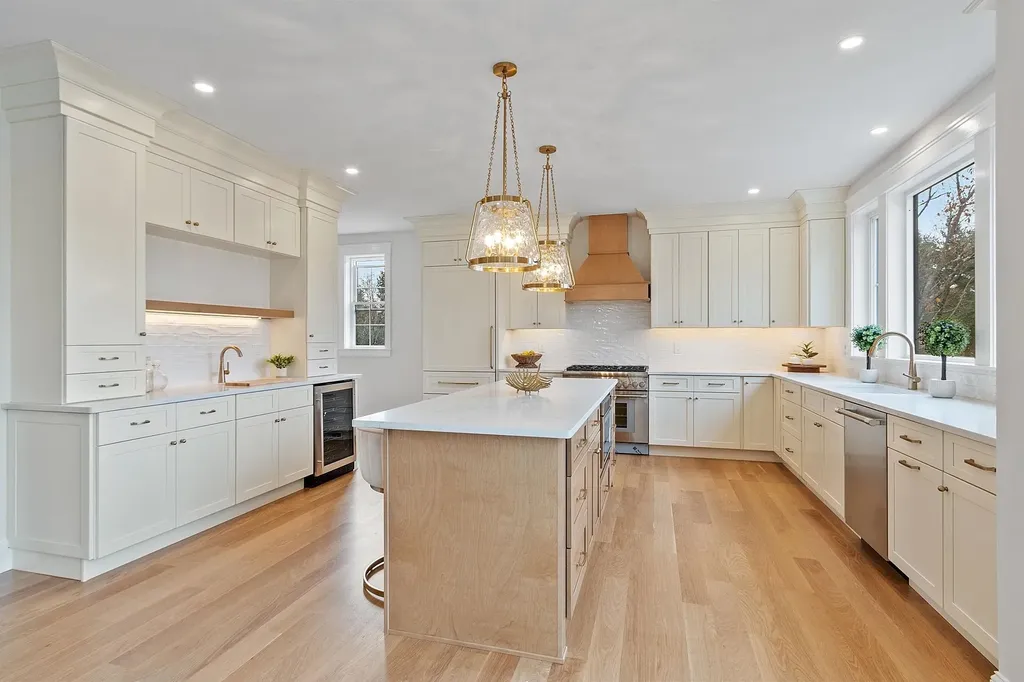 18 Sprague Mill Road Bedford NH 03110