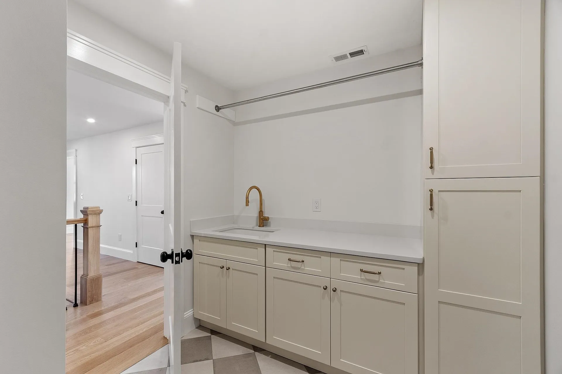 18 Sprague Mill Road Bedford NH 03110