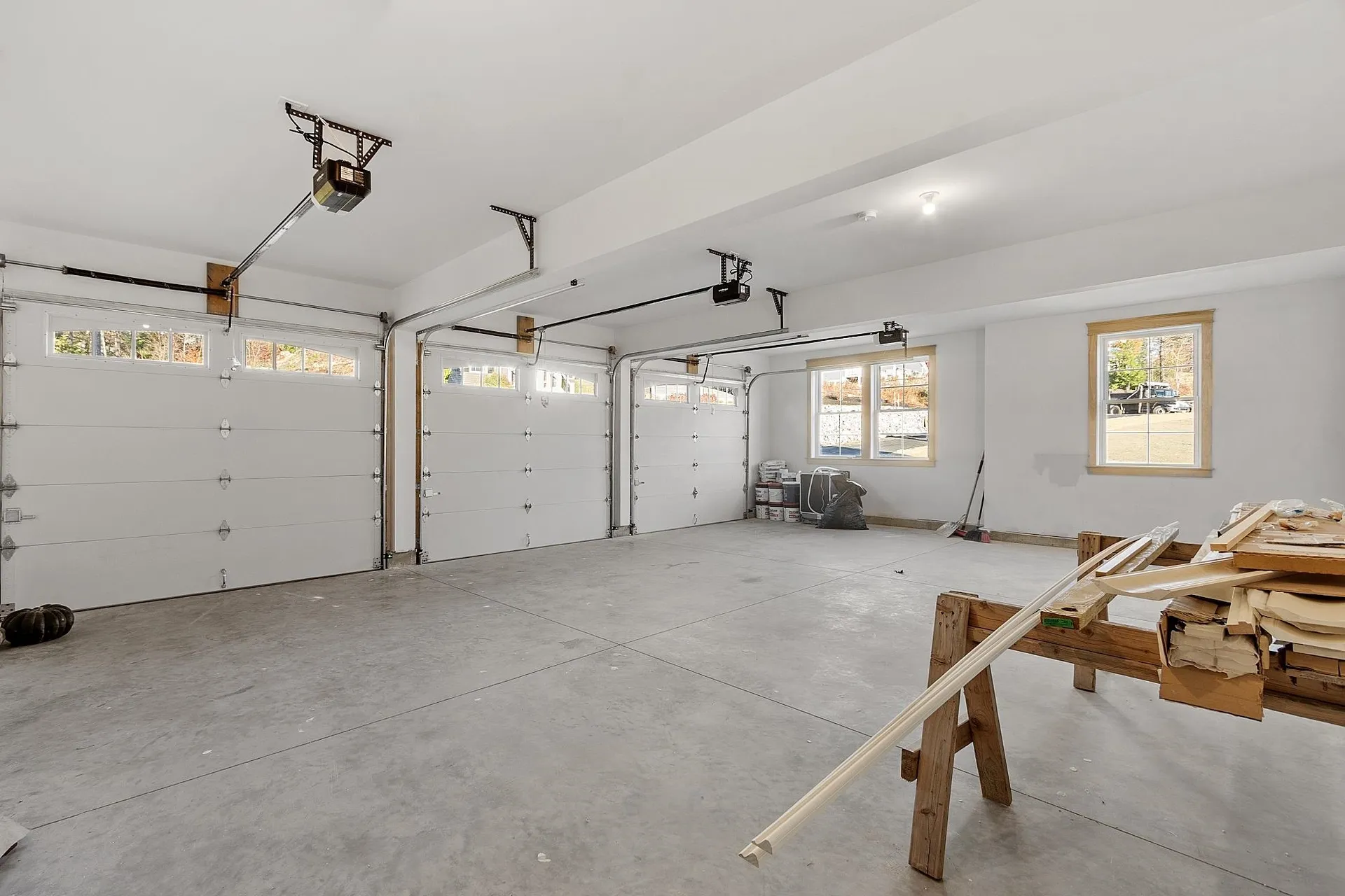 18 Sprague Mill Road Bedford NH 03110