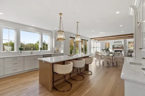 18 Sprague Mill Road Bedford NH 03110