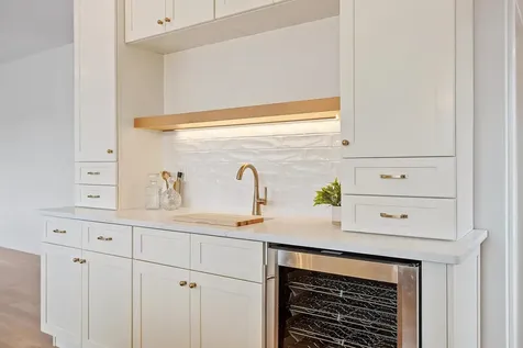 18 Sprague Mill Road Bedford NH 03110