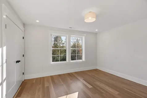 18 Sprague Mill Road Bedford NH 03110