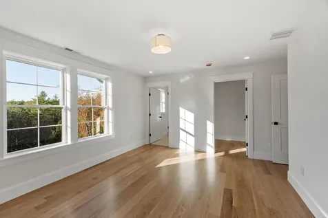 18 Sprague Mill Road Bedford NH 03110