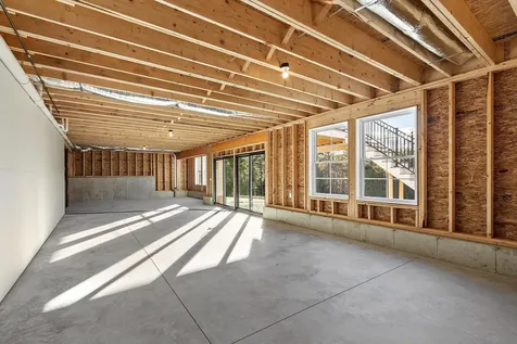 18 Sprague Mill Road Bedford NH 03110