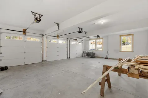 18 Sprague Mill Road Bedford NH 03110