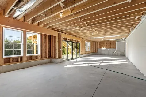 18 Sprague Mill Road Bedford NH 03110