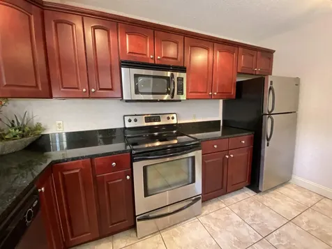 133 Eastern Avenue Manchester NH 03104