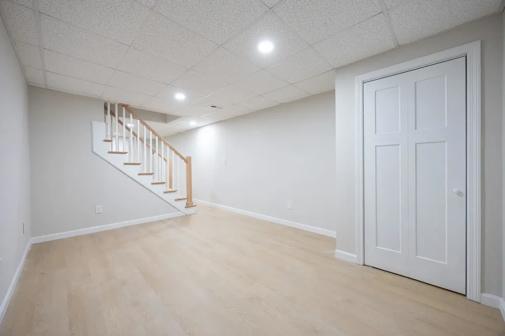 23 Mahogany Drive Nashua NH 03062