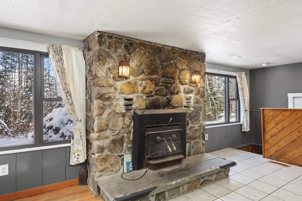 2090 N Littleton Road Littleton NH 03561