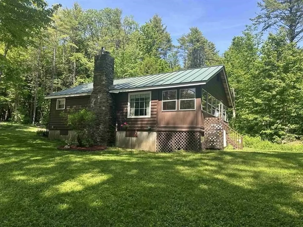 22 Hammond Hill Road West Windsor VT 05089