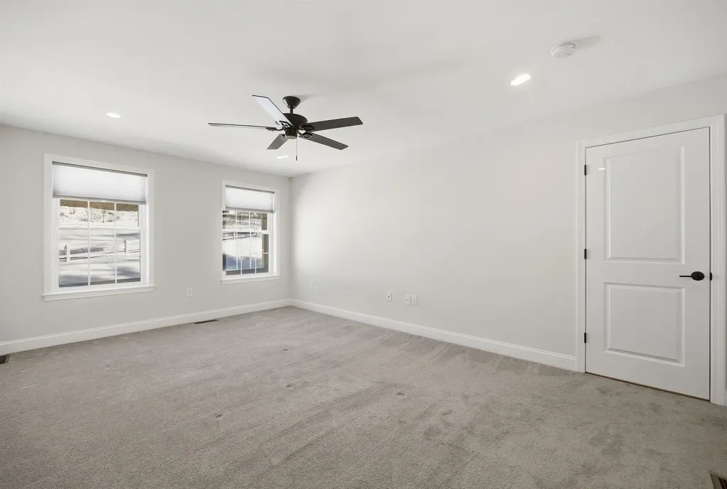 192 Grapevine Road Dunbarton NH 03046