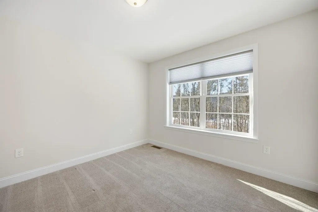 192 Grapevine Road Dunbarton NH 03046