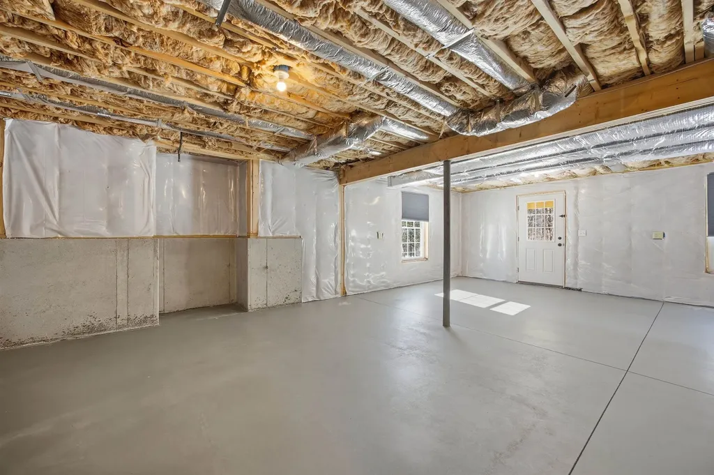 192 Grapevine Road Dunbarton NH 03046