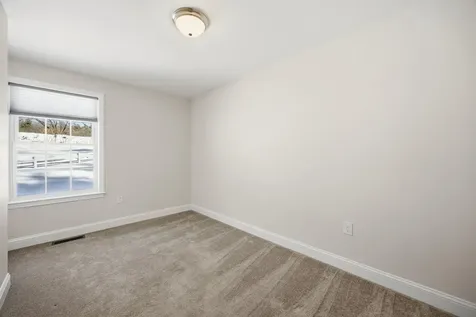 192 Grapevine Road Dunbarton NH 03046