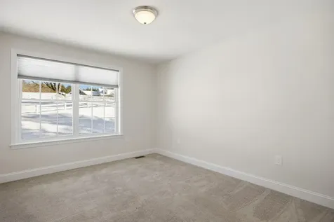 192 Grapevine Road Dunbarton NH 03046