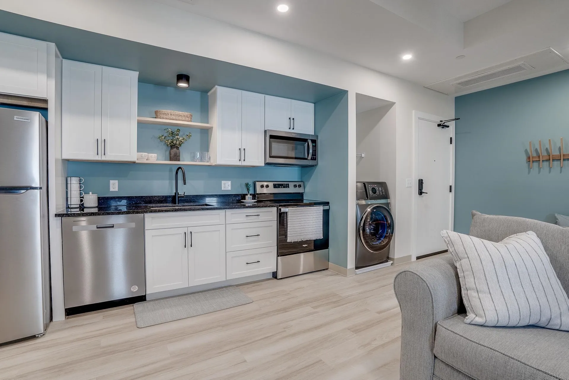 4 Bridge Street Nashua NH 03060