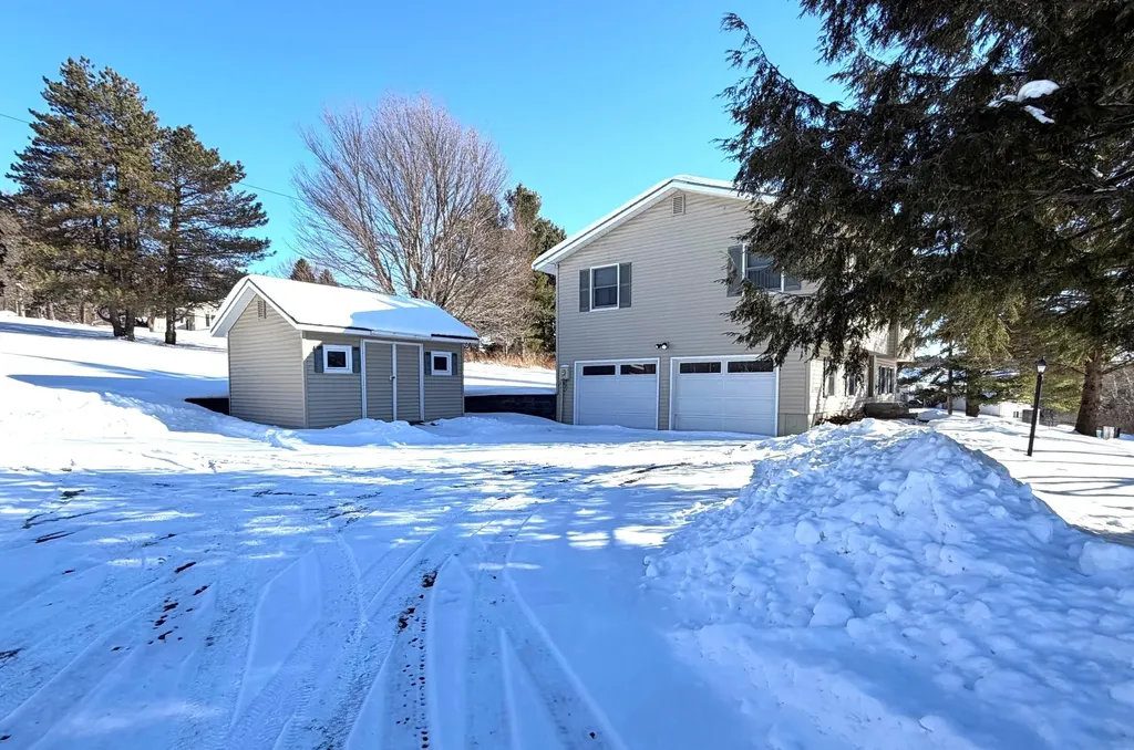 318 Oak Knoll Road Williston VT 05495