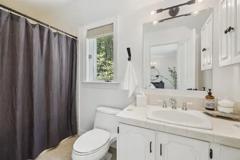 27 Nathan Lord Road Amherst NH 03031