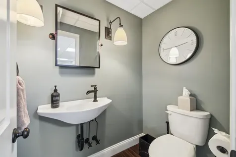 27 Nathan Lord Road Amherst NH 03031