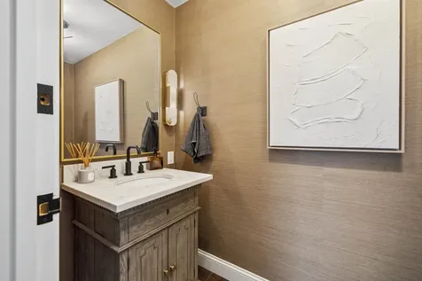 27 Nathan Lord Road Amherst NH 03031